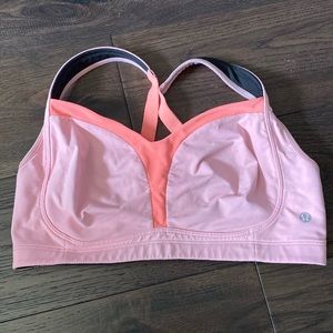 Lululemon sports-bra